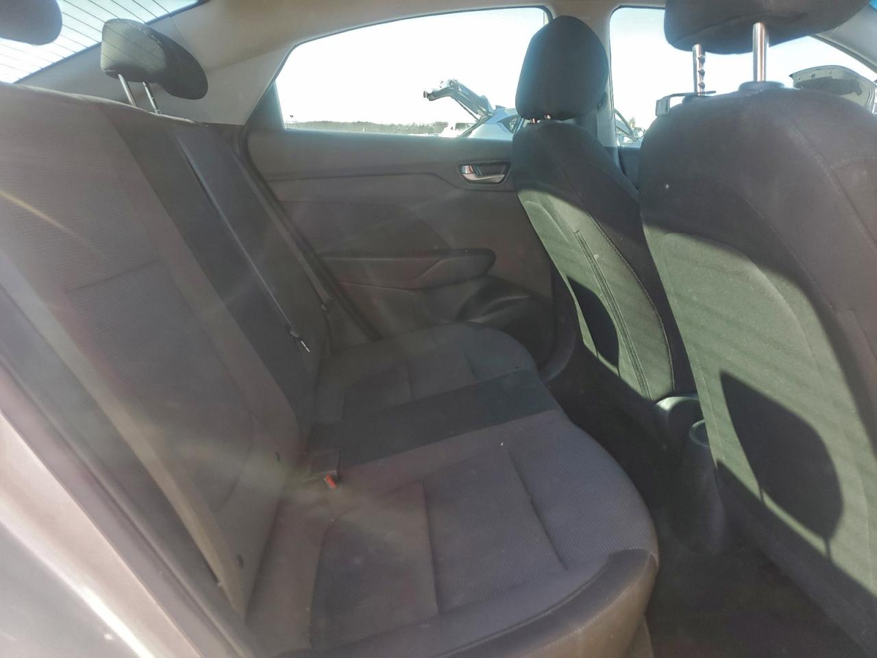 Hyundai ACCENT Se Image 7