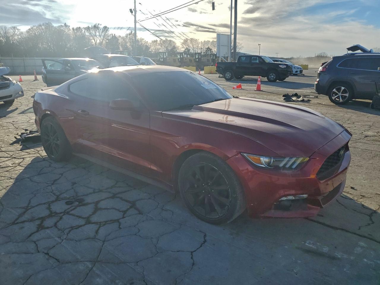 Ford Mustang Image 8