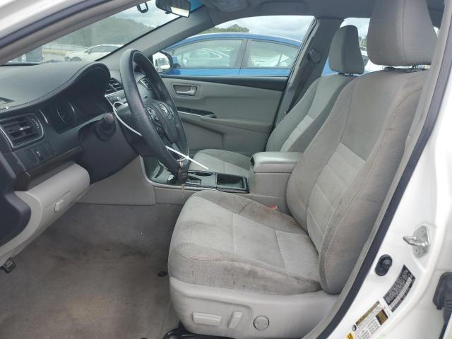 Toyota Camry Le Image 9