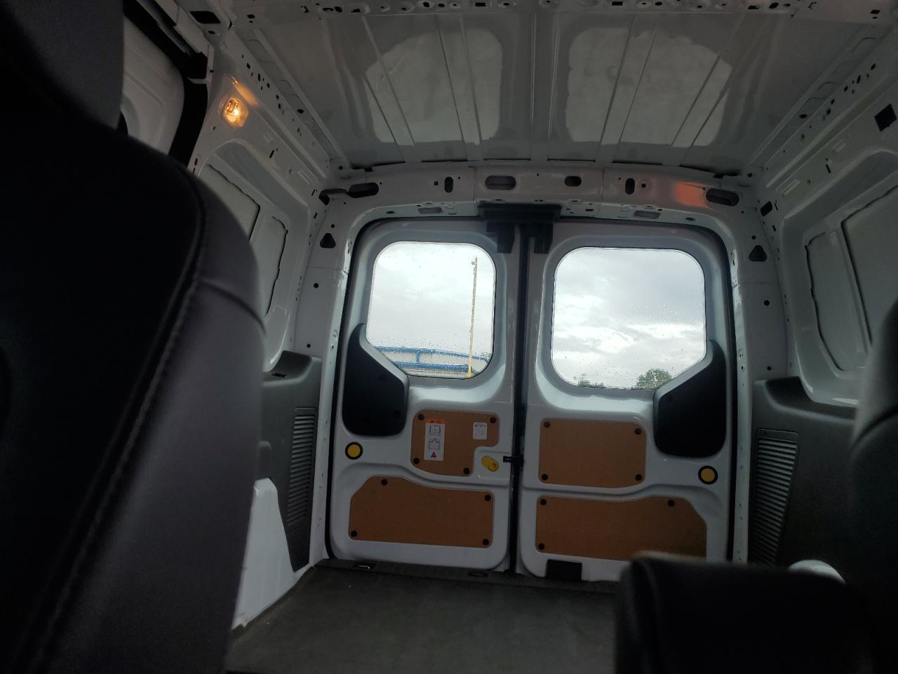 Ford Transit Xl Image 11