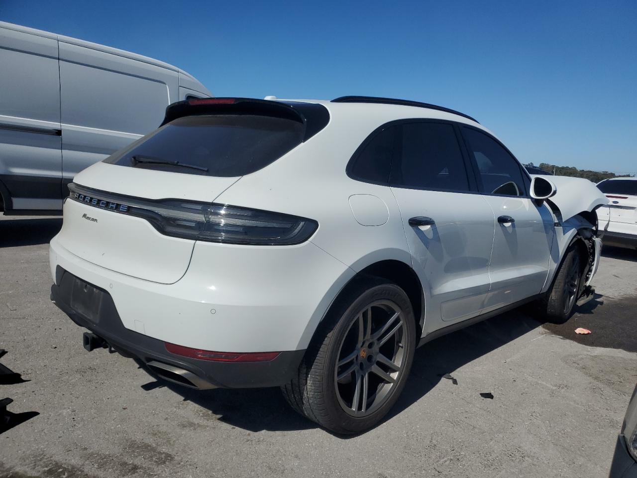 Porsche Macan Image 5