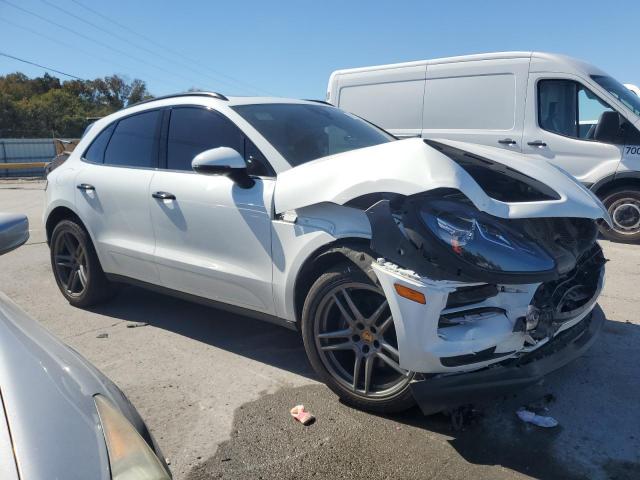 Porsche Macan Image 4