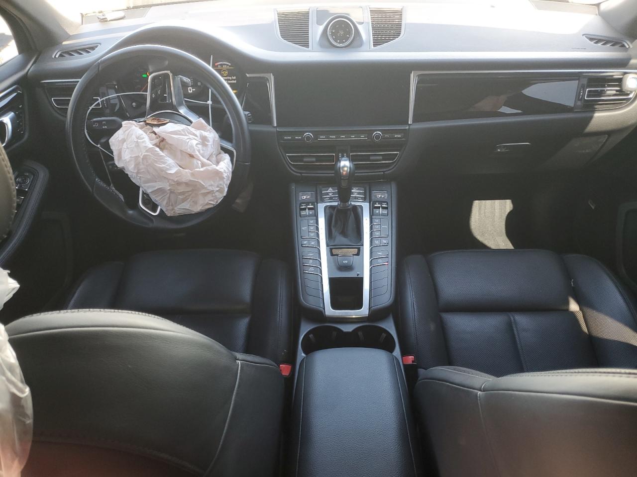 Porsche Macan Image 9