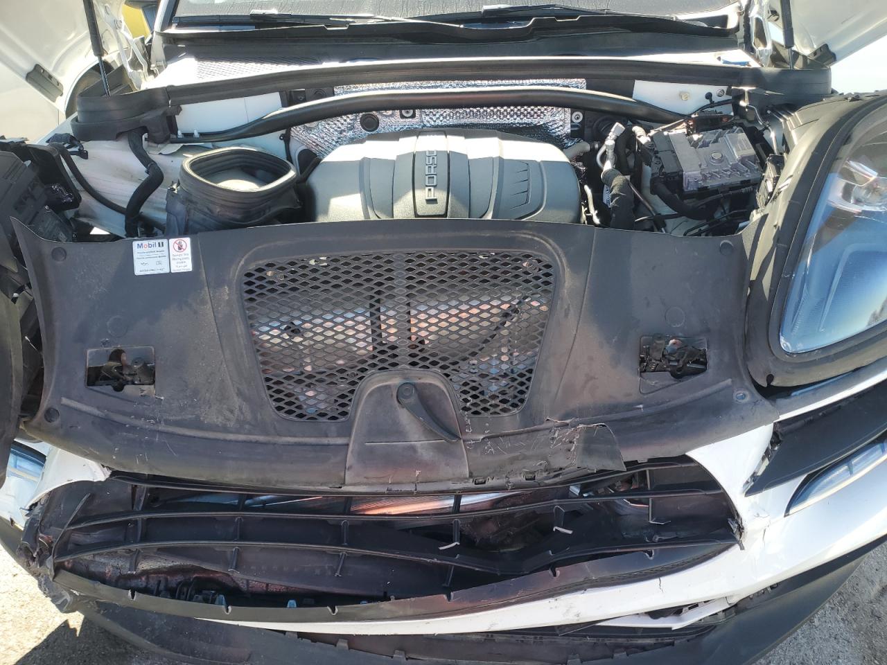 Porsche Macan Image 11