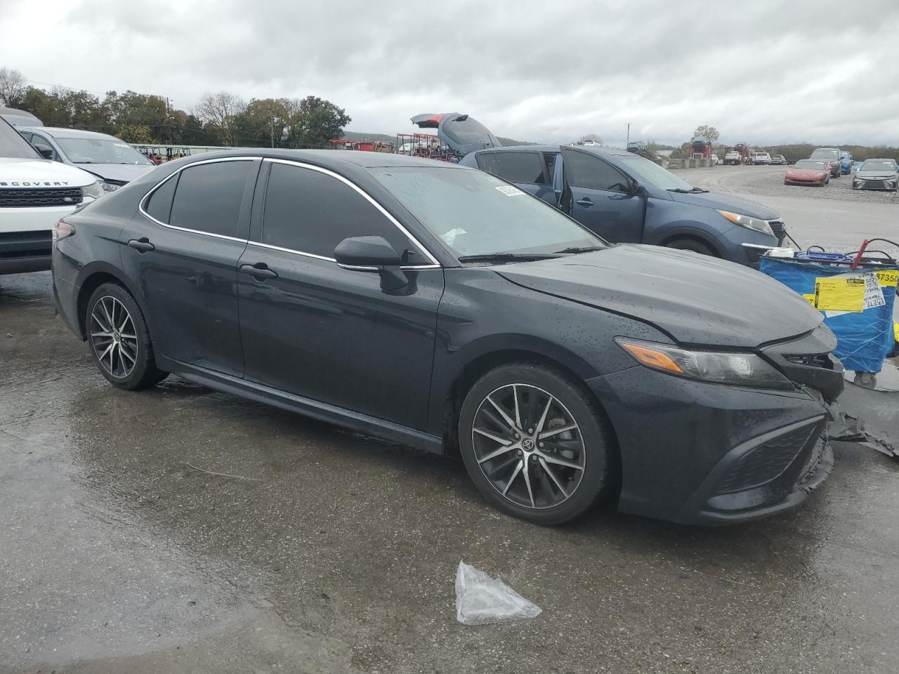 Toyota Camry Se Image 5