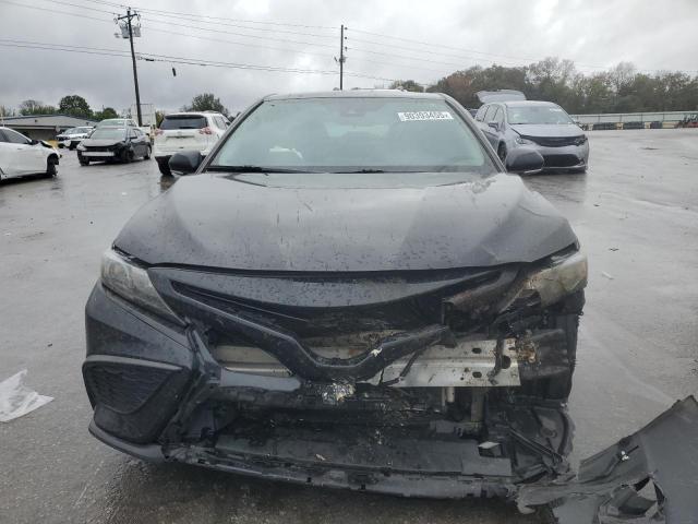 Toyota Camry Se Image 9