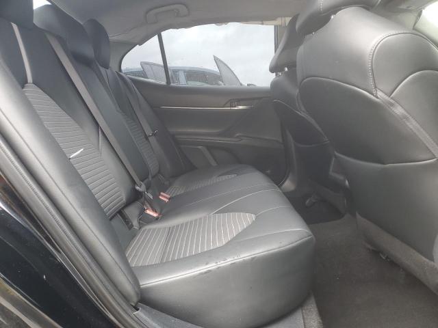 Toyota Camry Se Image 7