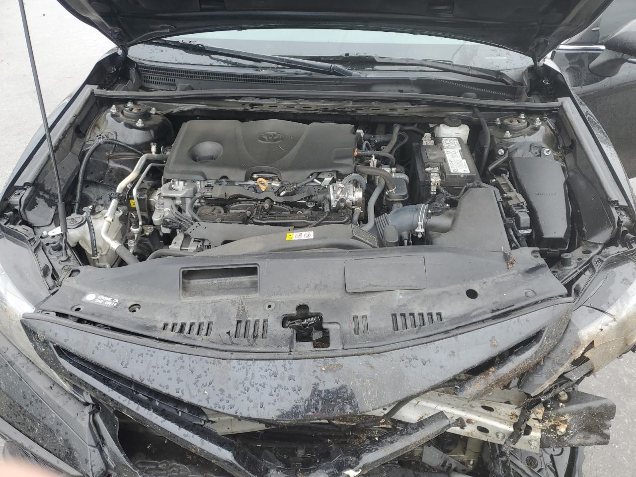 Toyota Camry Se Image 12