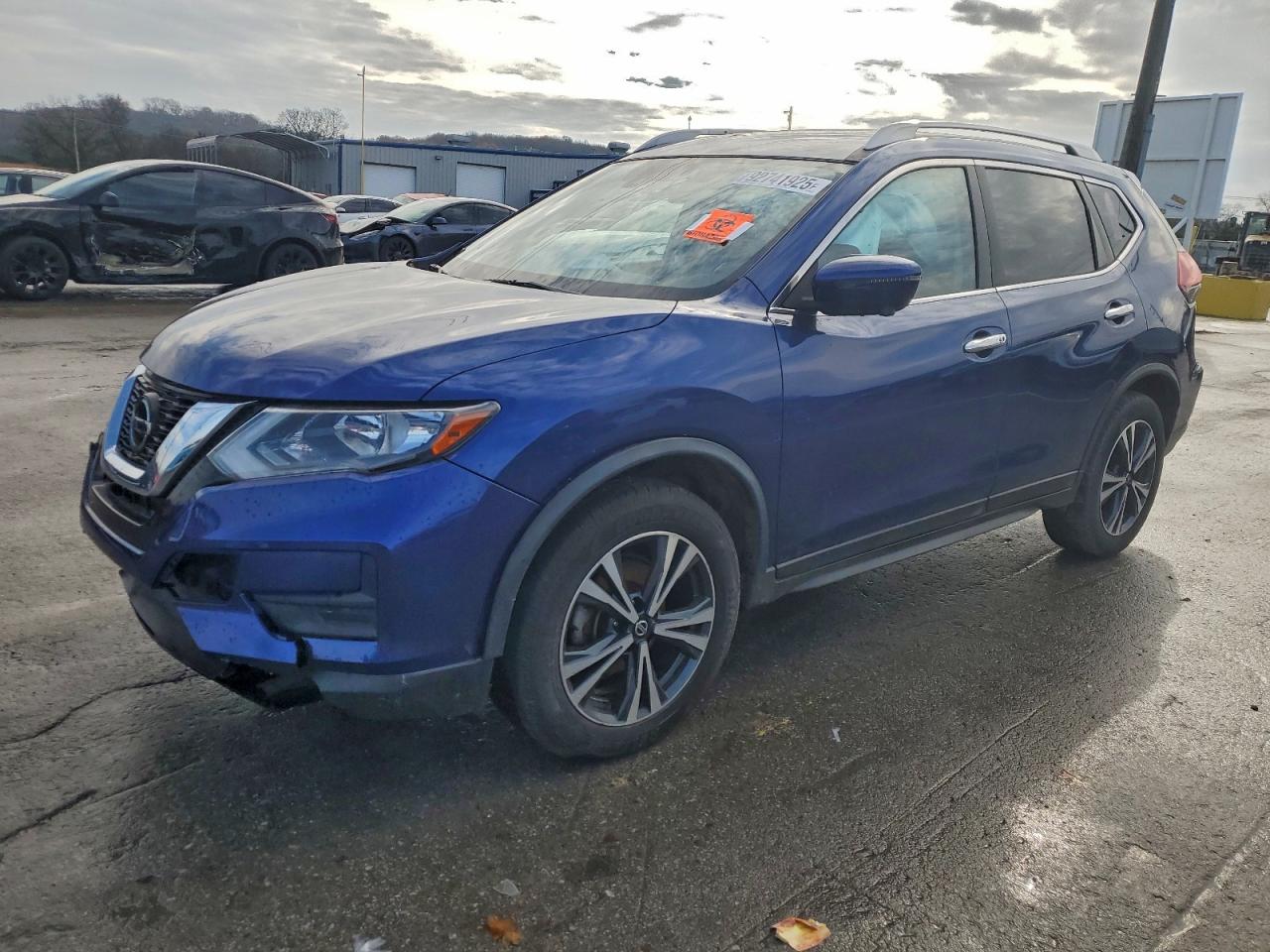 Nissan Rogue S Image 1
