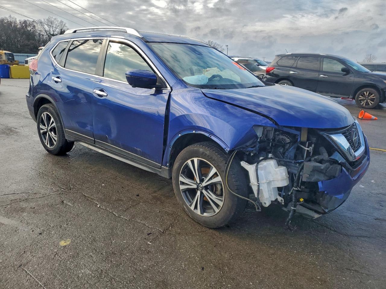 Nissan Rogue S Image 8