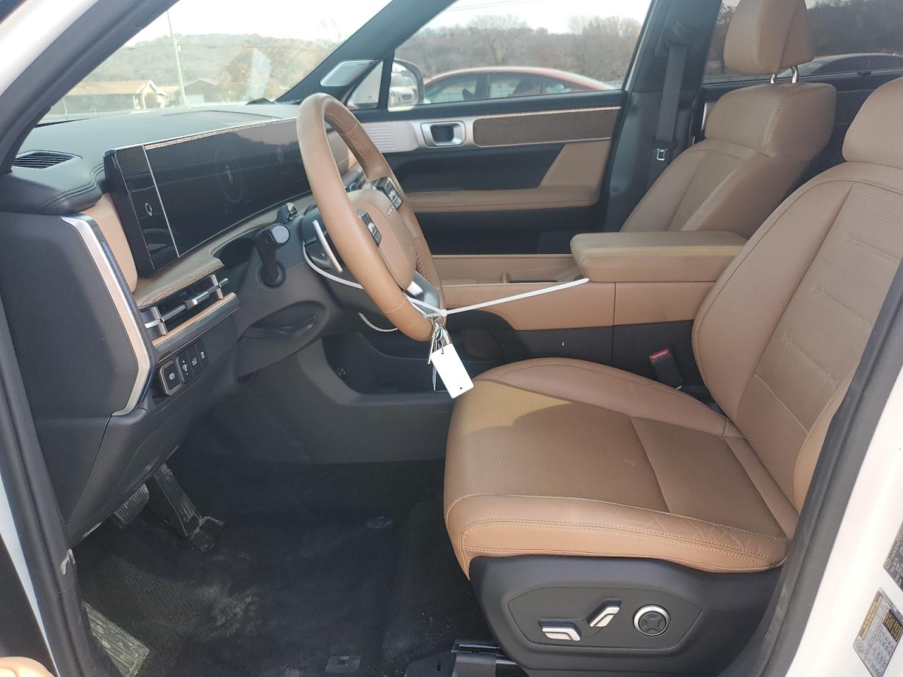 Hyundai SANTA FE Limited Image 8