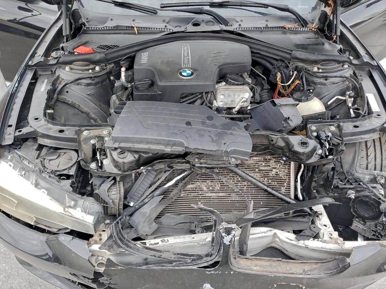 BMW 3 Series I Image 10