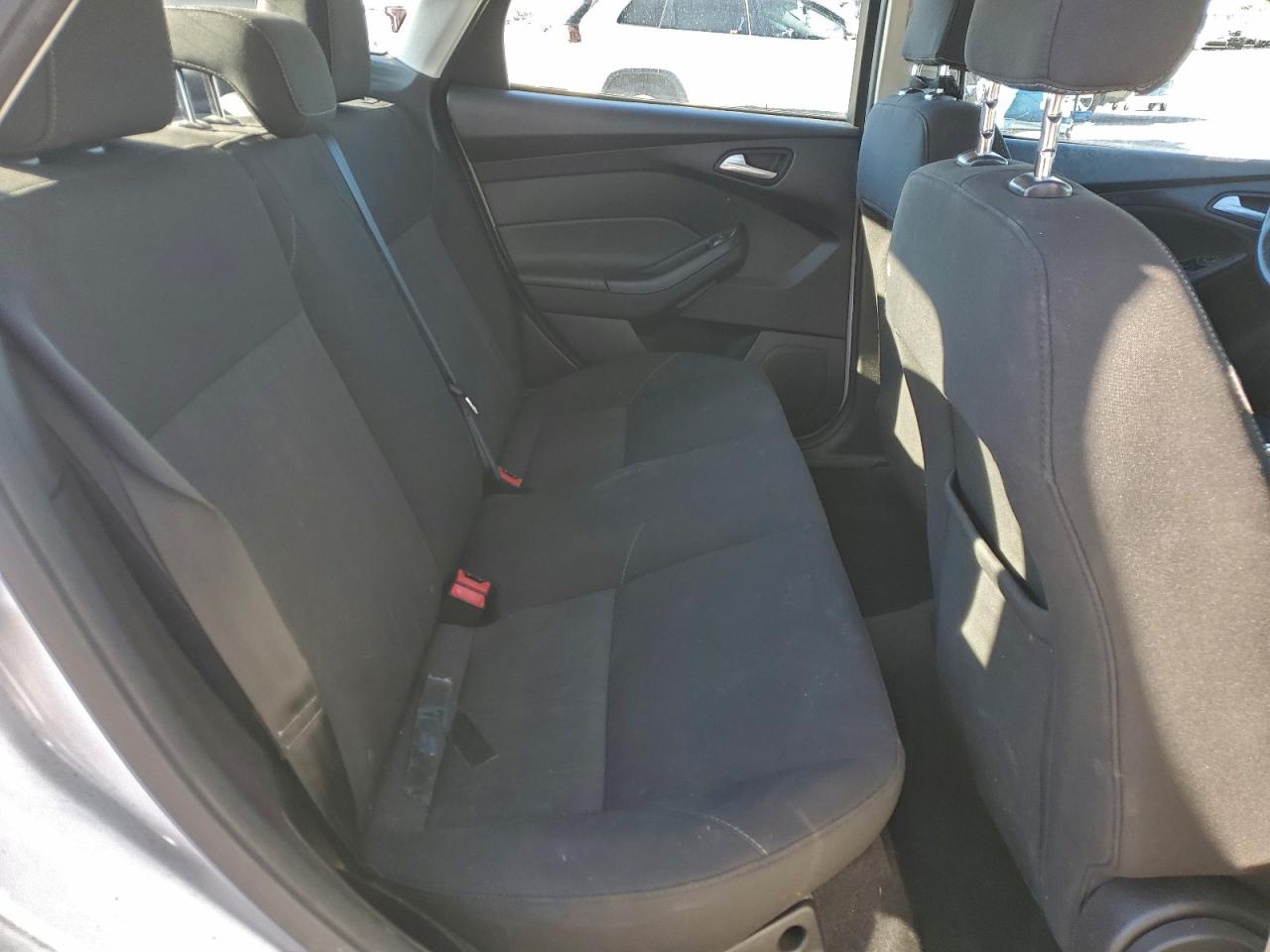 Ford Focus Se Image 6