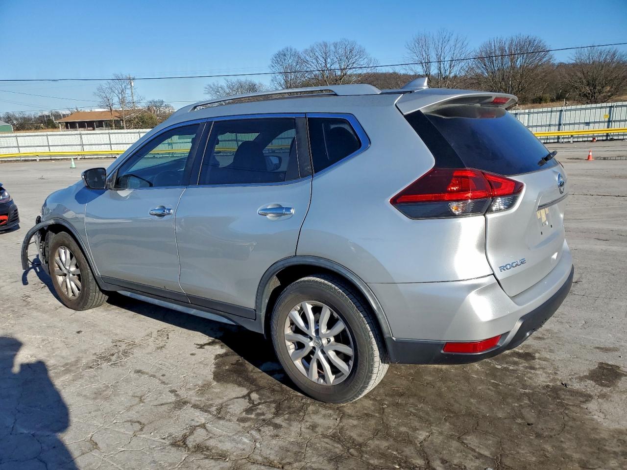 Nissan Rogue S Image 4