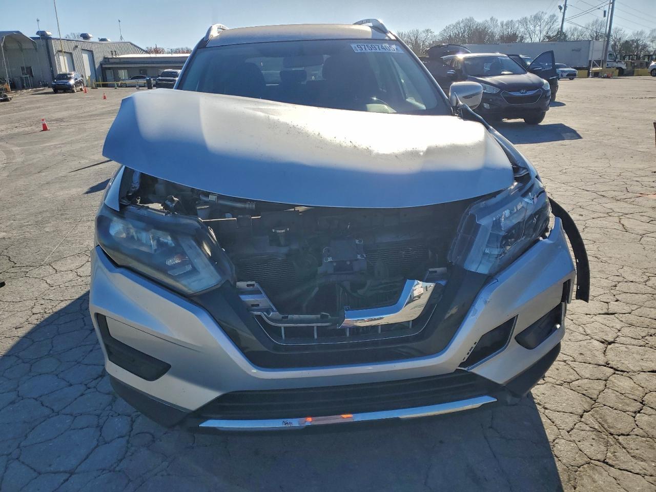 Nissan Rogue S Image 3