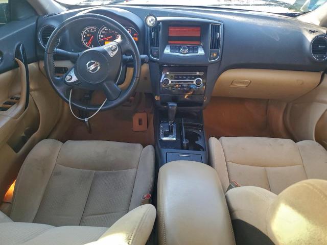 Nissan Maxima S Image 9