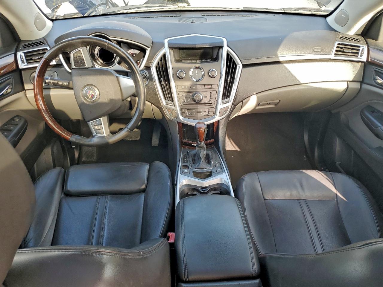 Cadillac SRX Luxury Collection Image 14