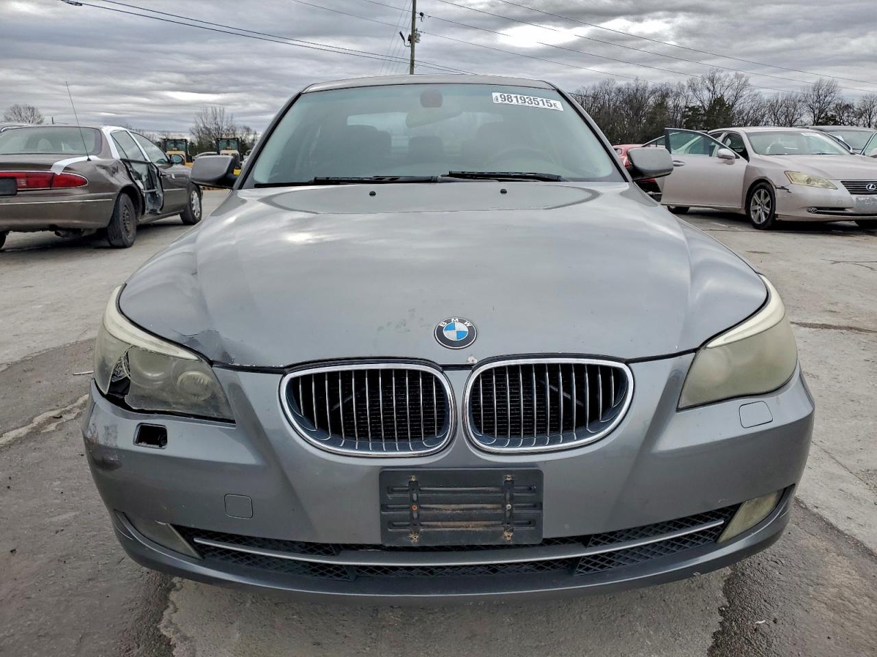 BMW 5 Series I Image 6