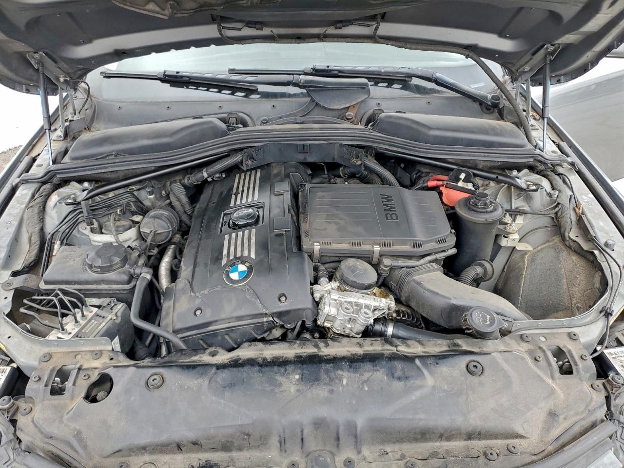 BMW 5 Series I Image 2