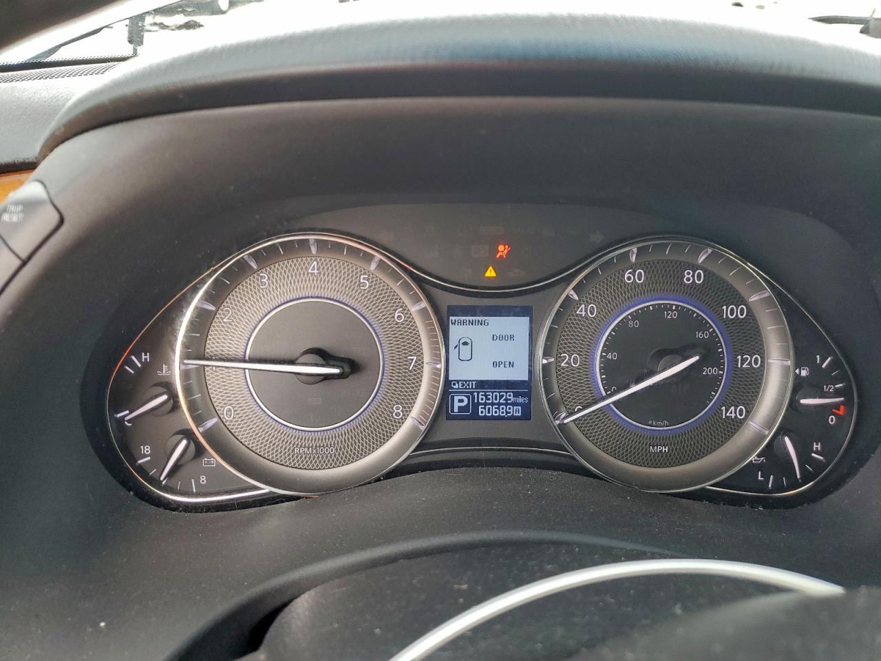 INFINITI Qx Image 13