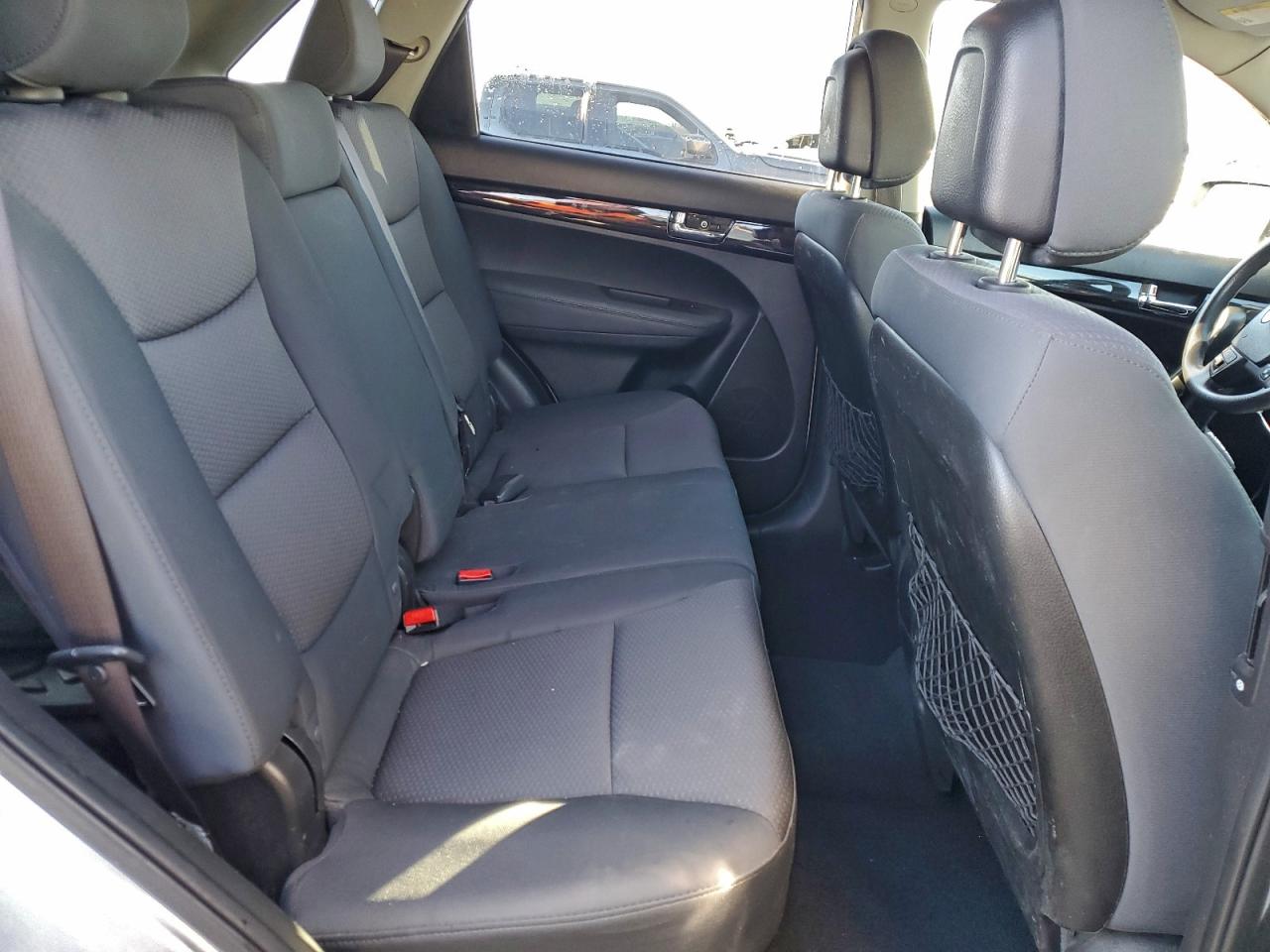 Kia Sorento Lx Image 9