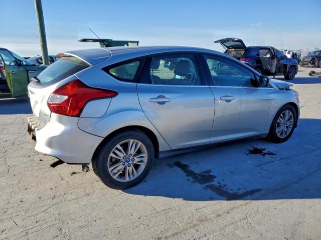 Ford Focus Sel Image 8