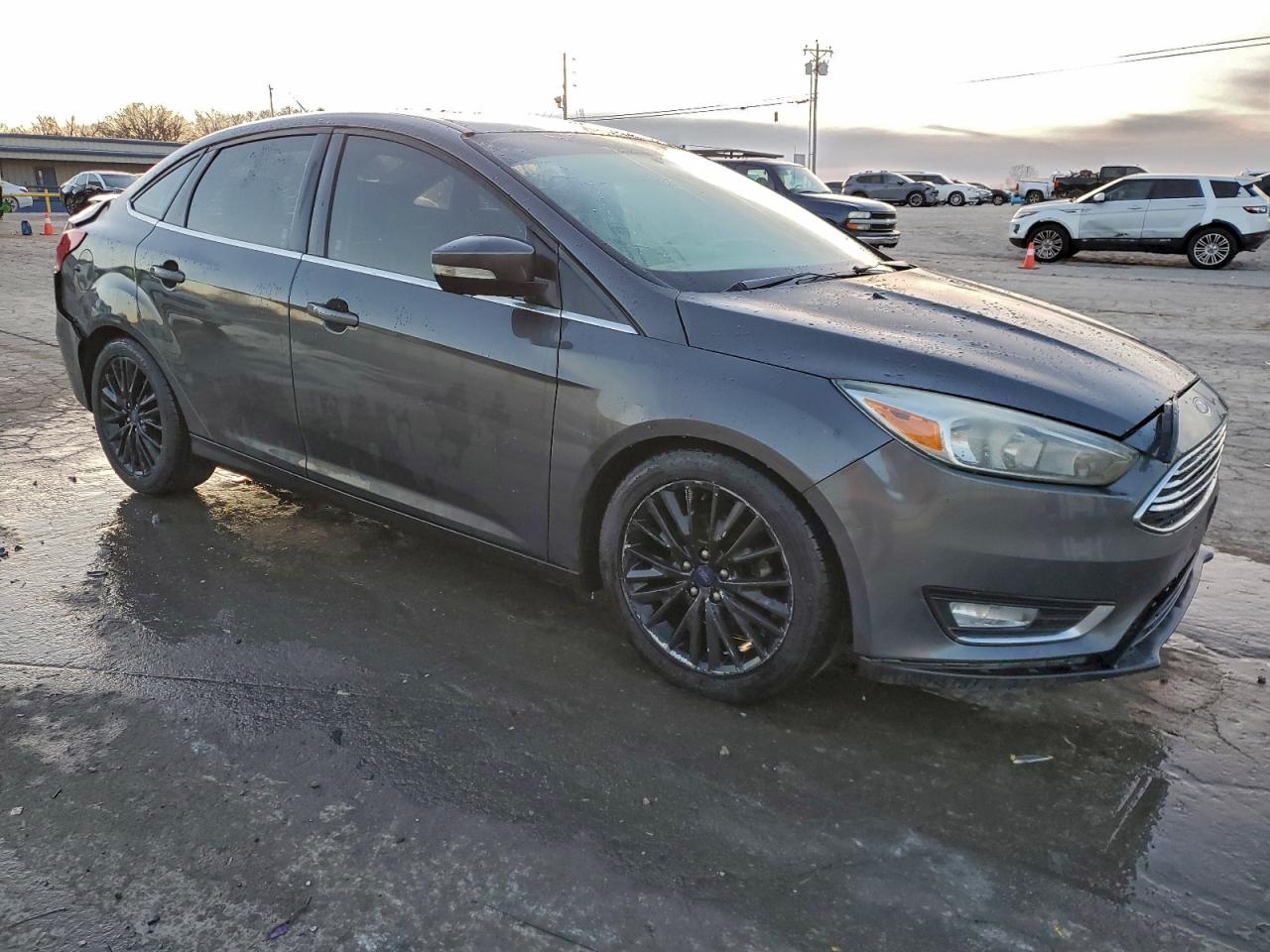 Ford Focus Titanium Image 12