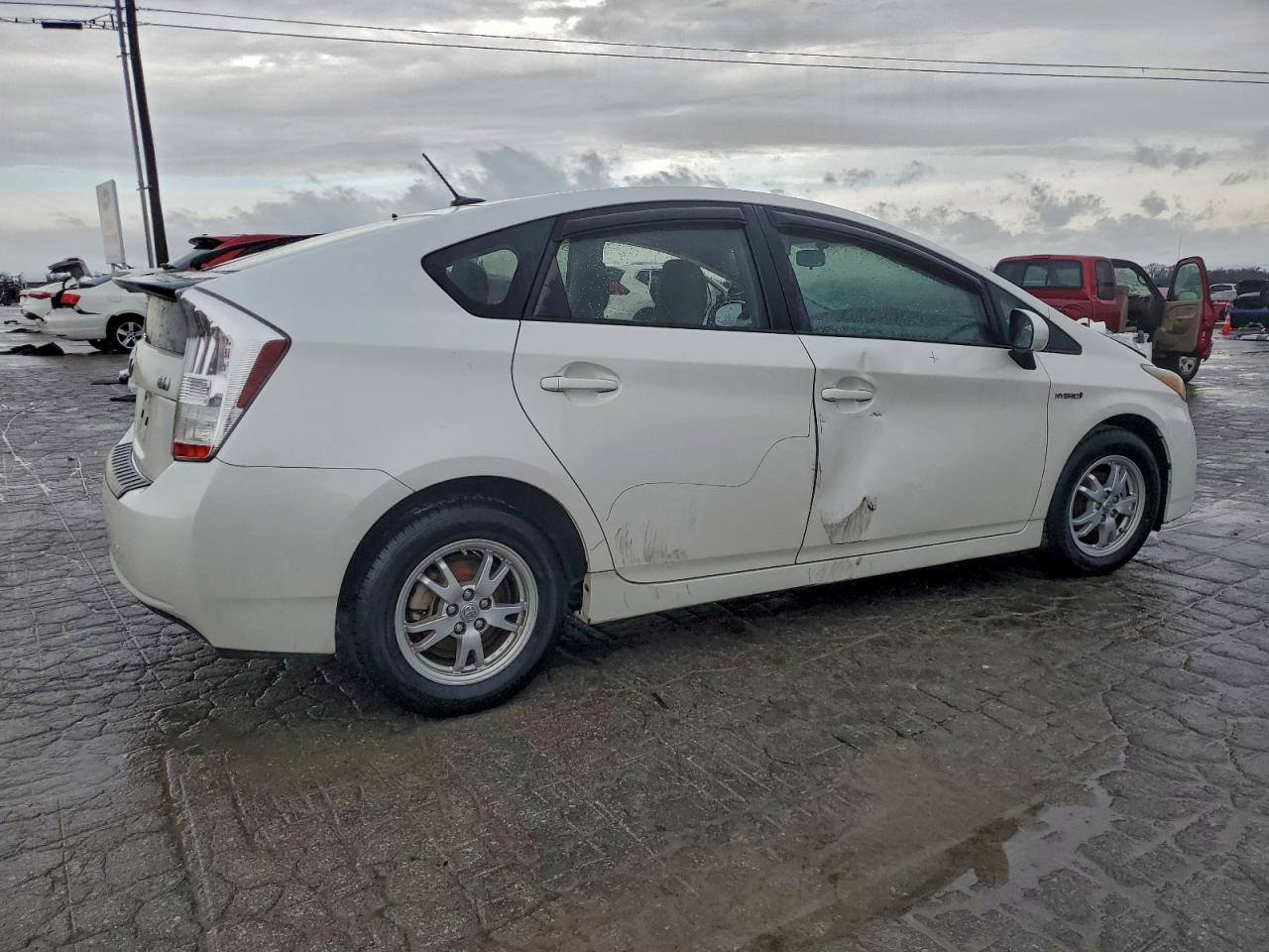 Toyota Prius Image 2
