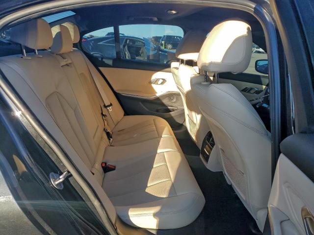 BMW 3 Series Image 7