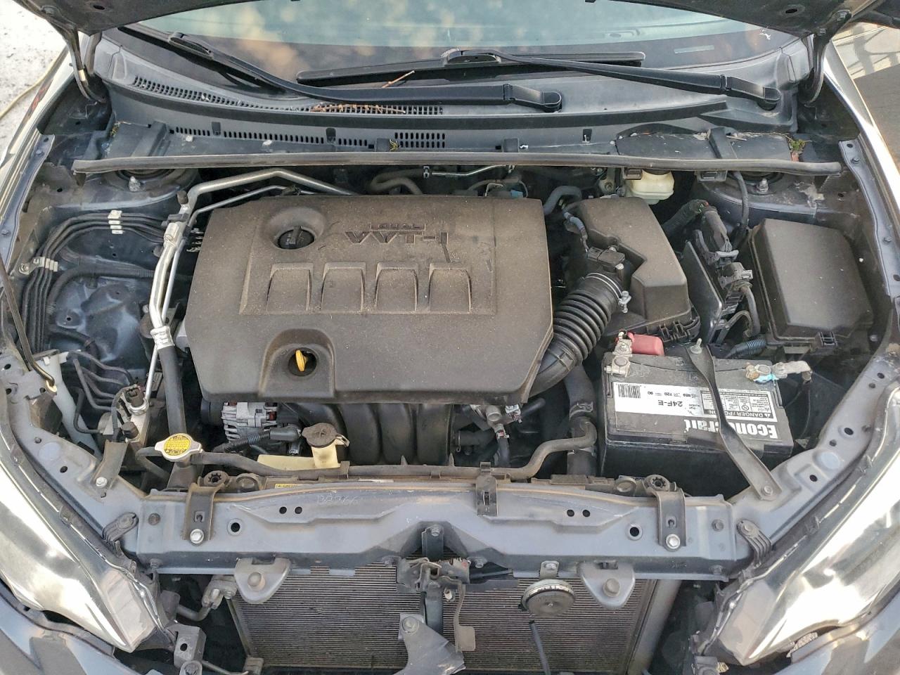 Toyota Corolla L Image 10