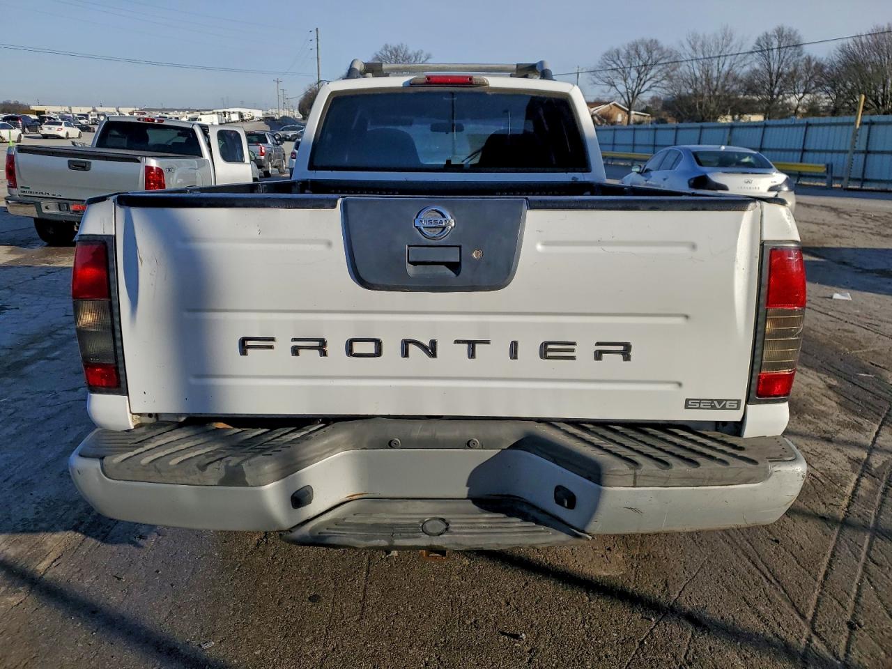 Nissan Frontier Crew Cab Xe Image 3