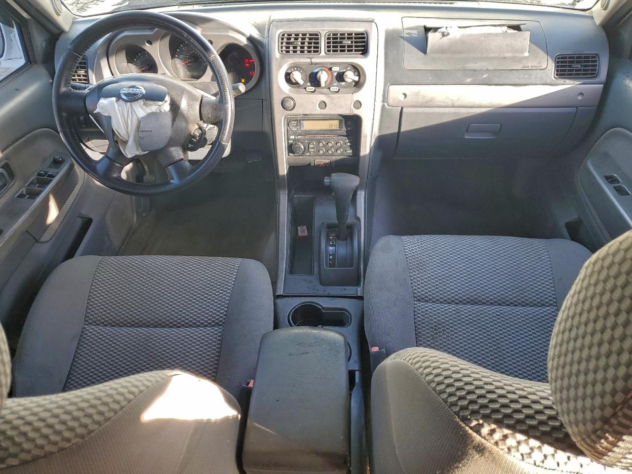 Nissan Frontier Crew Cab Xe Image 4