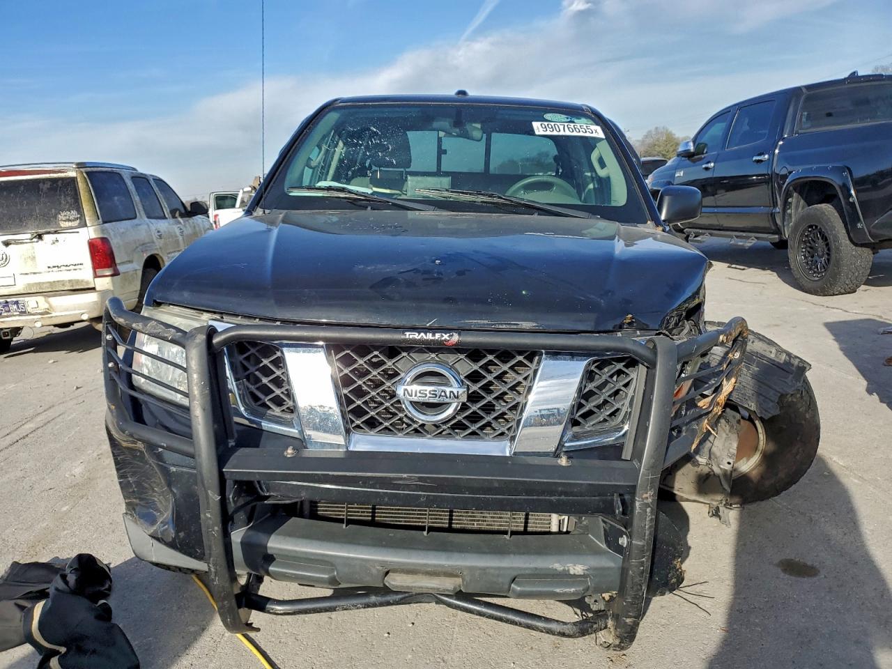 Nissan Frontier S Image 2