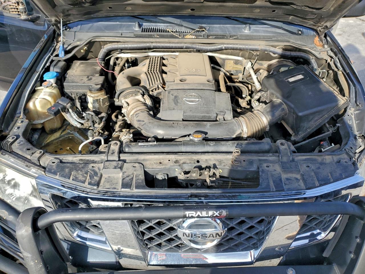 Nissan Frontier S Image 9