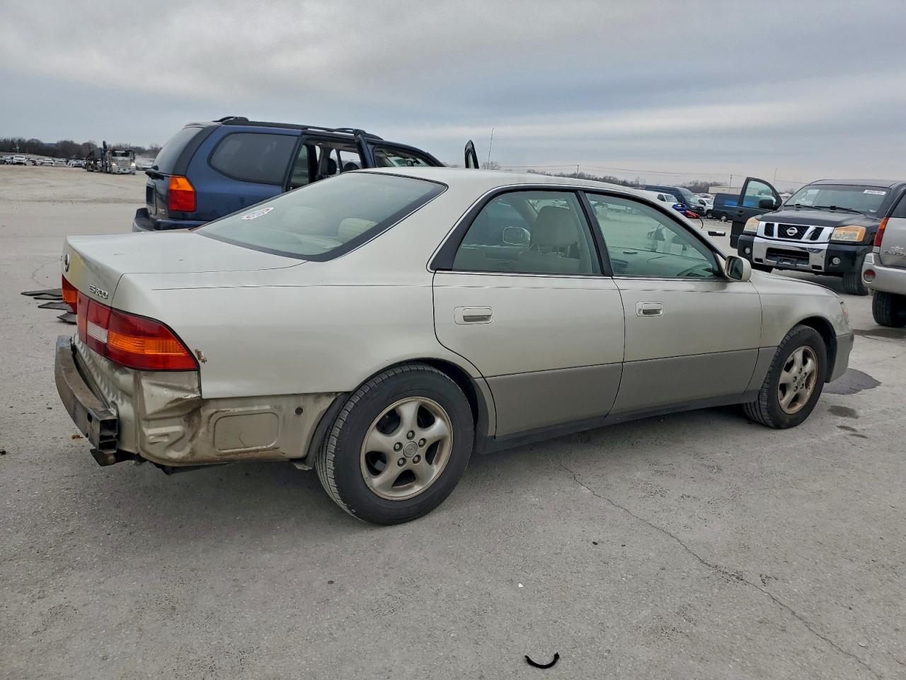 Lexus Es 300 Image 6