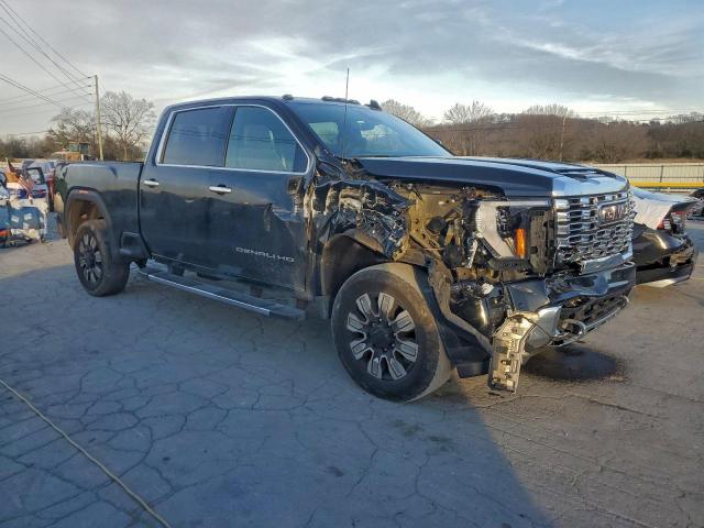 GMC Sierra K2500 Denali Image 11