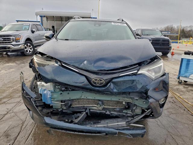 Toyota RAV4 Adventure Image 12