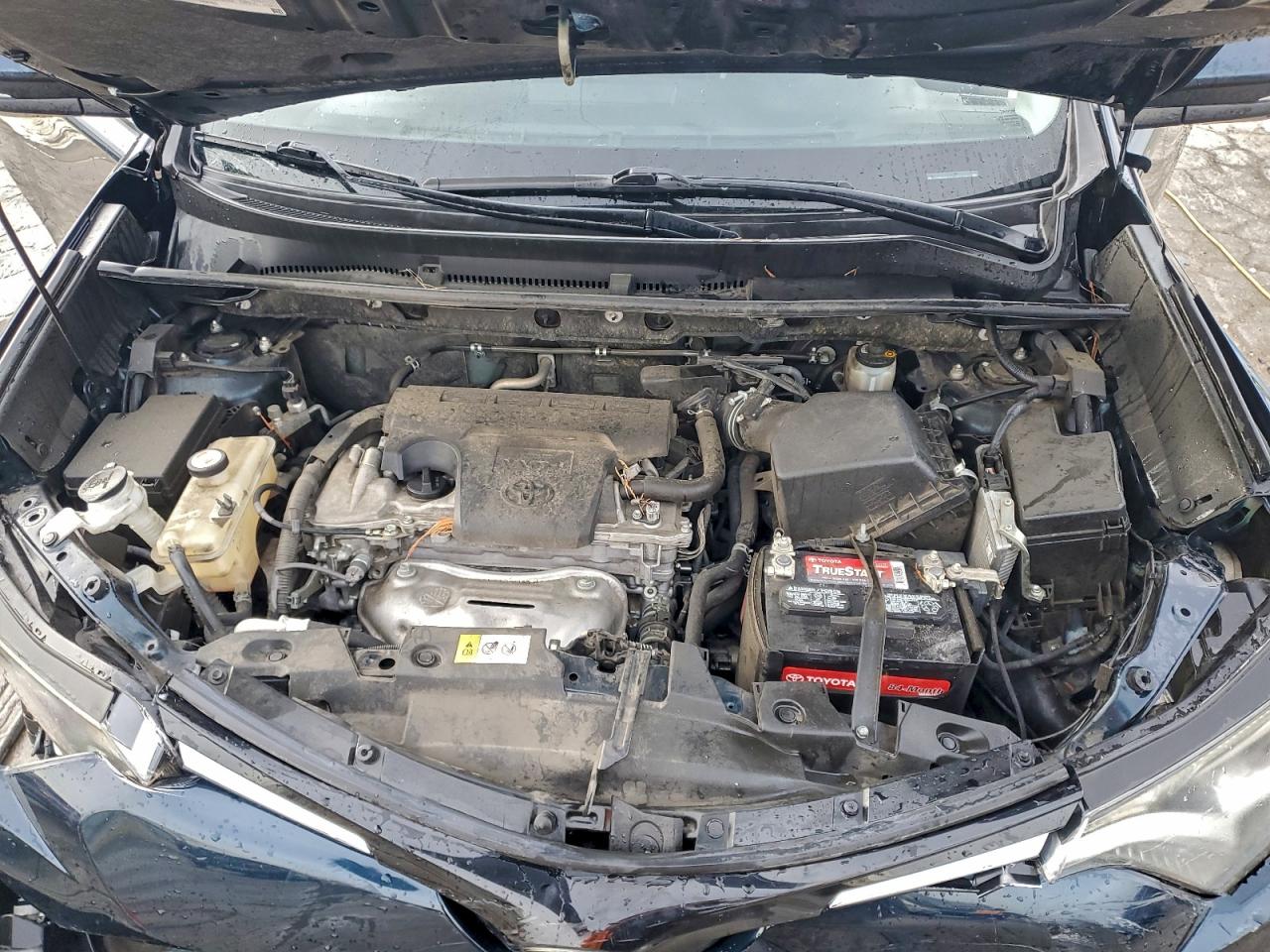 Toyota RAV4 Adventure Image 8