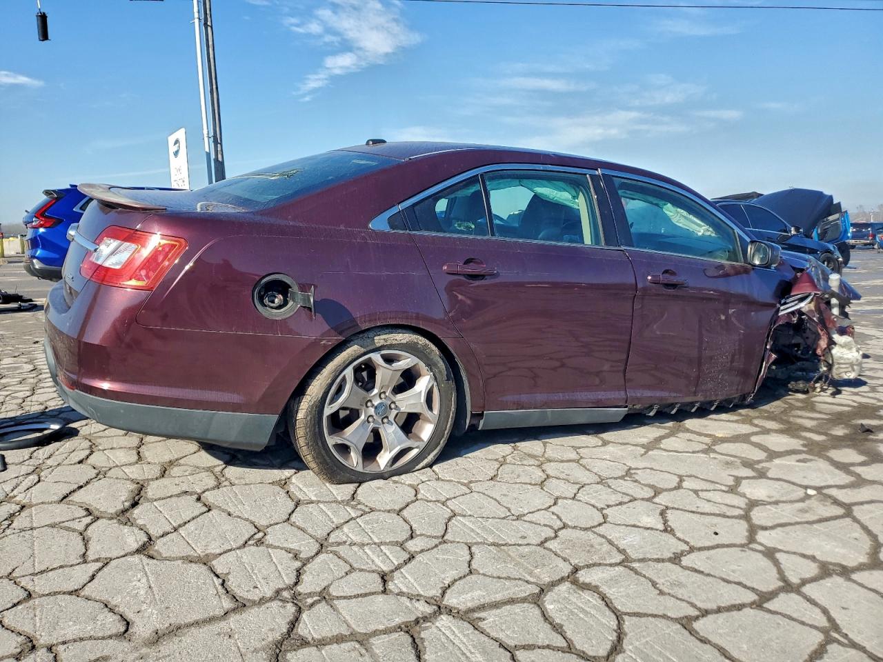 Ford Taurus Sel Image 10