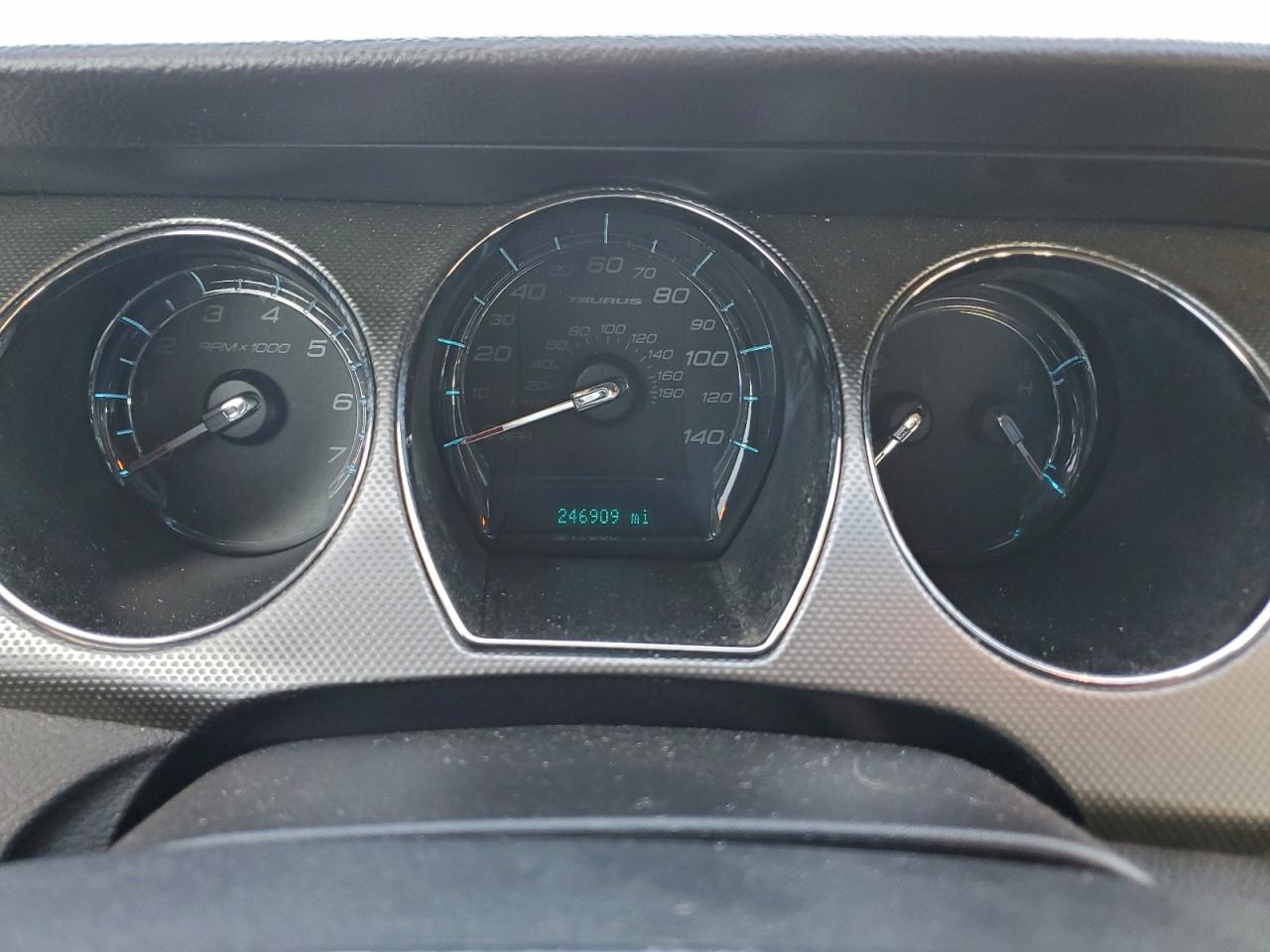 Ford Taurus Sel Image 3