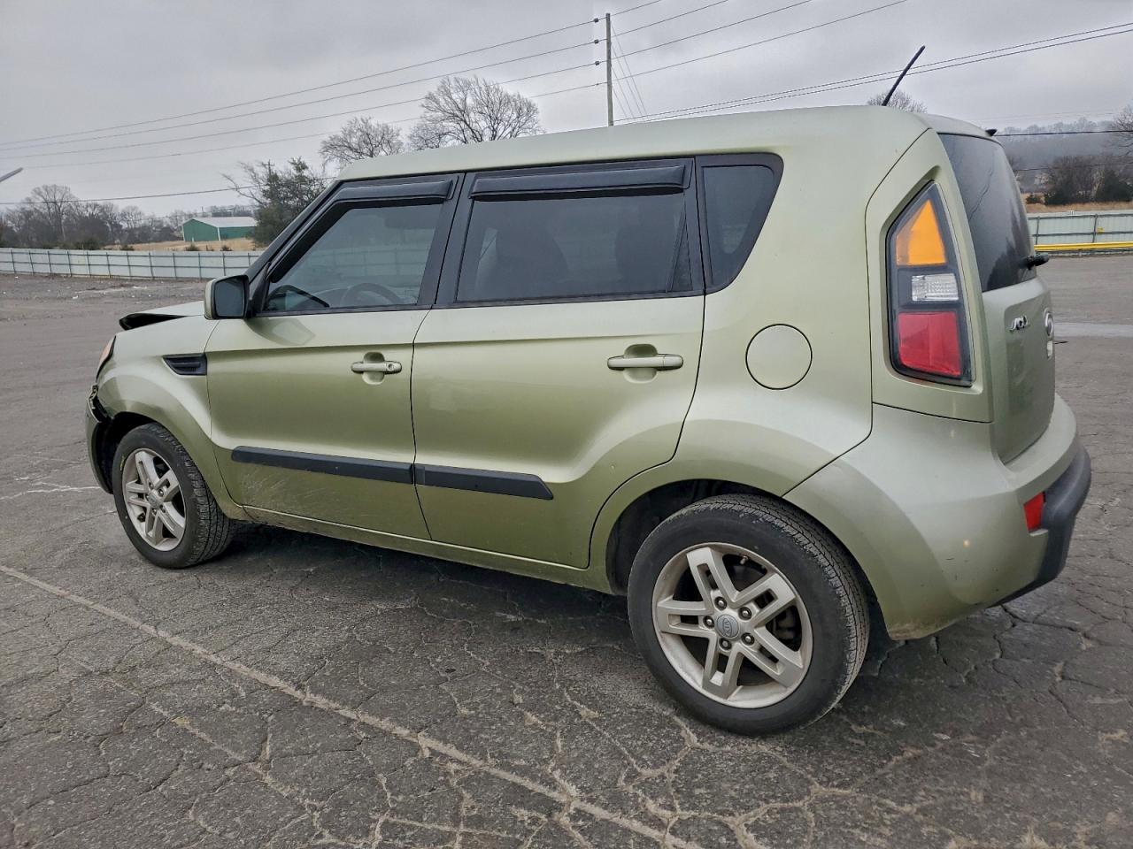 Kia Soul + Image 7