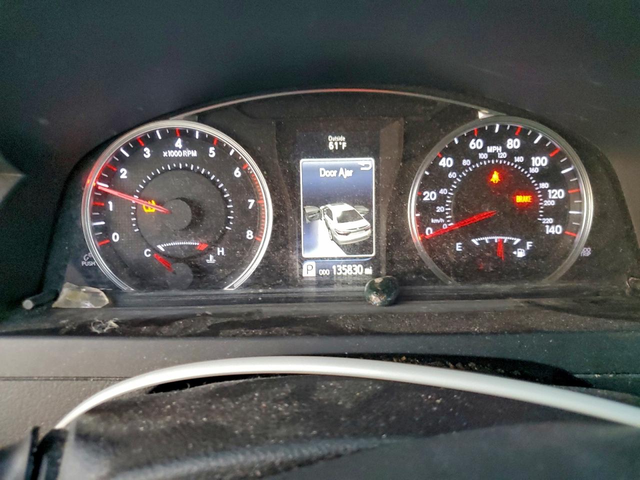 Toyota Camry Le Image 3