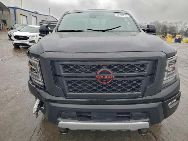 Nissan Titan Sv Image 6